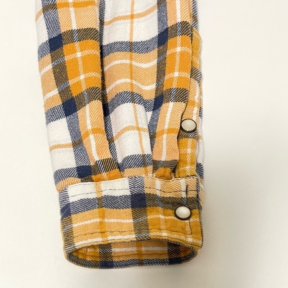 Mossimo Supply Co. Yellow Plaid Flannel Long Sleeve Button Front Shirt Small - Picture 4 of 7